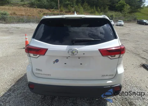 2018 Toyota Highlander Xle из США, поврежденный, VIN 5TDJZRFH7JS833952